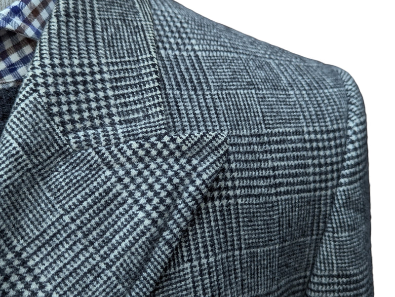 Abraham Moon Coat L/42 Prince of Wales Plaid DB Pure Wool