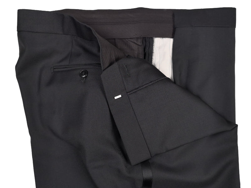 Luigi Bianchi Tuxedo 48R Black 2-button Cerruti wool