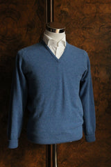 The Wardrobe Sweater, Sky blue, v-neck, pure lambswool