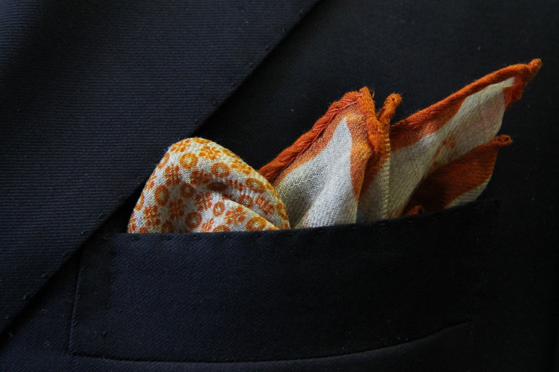 Battisti Pocket Square Strong orange geometric pattern with beige Pure wool