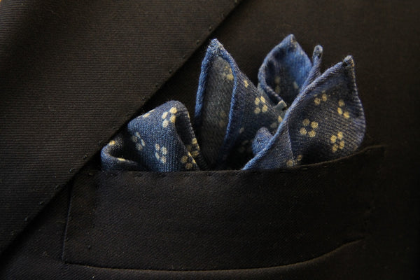 Battisti Pocket Square: Blue melange with stone squared dots, pure wool