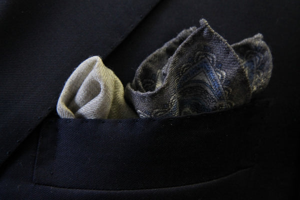 Battisti Pocket Square Grey with blue framed pattern, pure wool