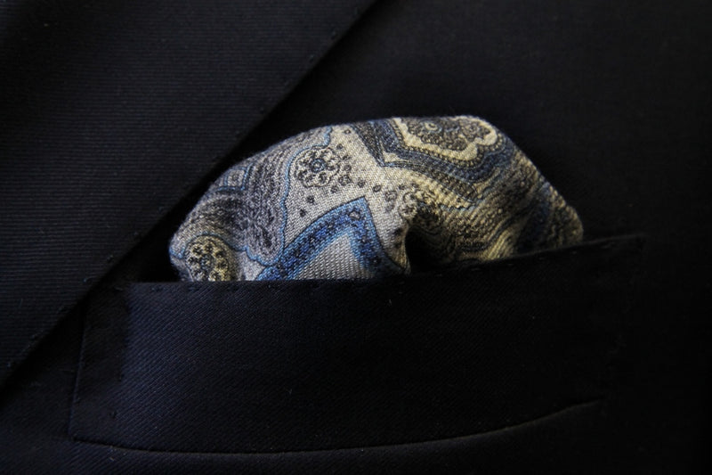Battisti Pocket Square Grey with blue framed pattern, pure wool