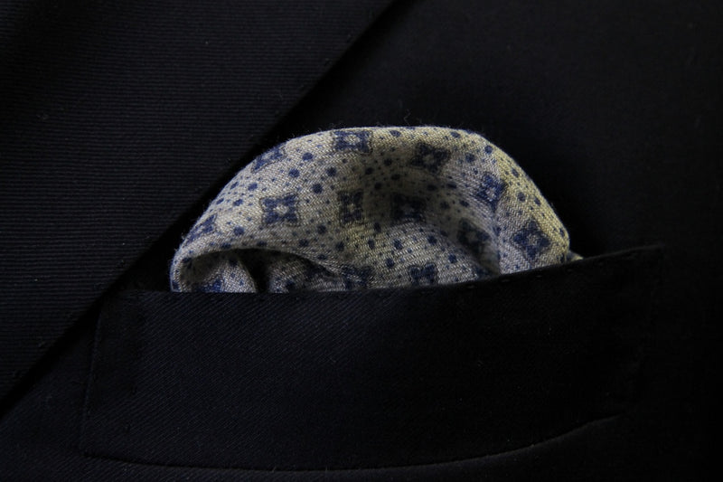 Battisti Pocket Square Blue with blue diamond pattern, pure wool