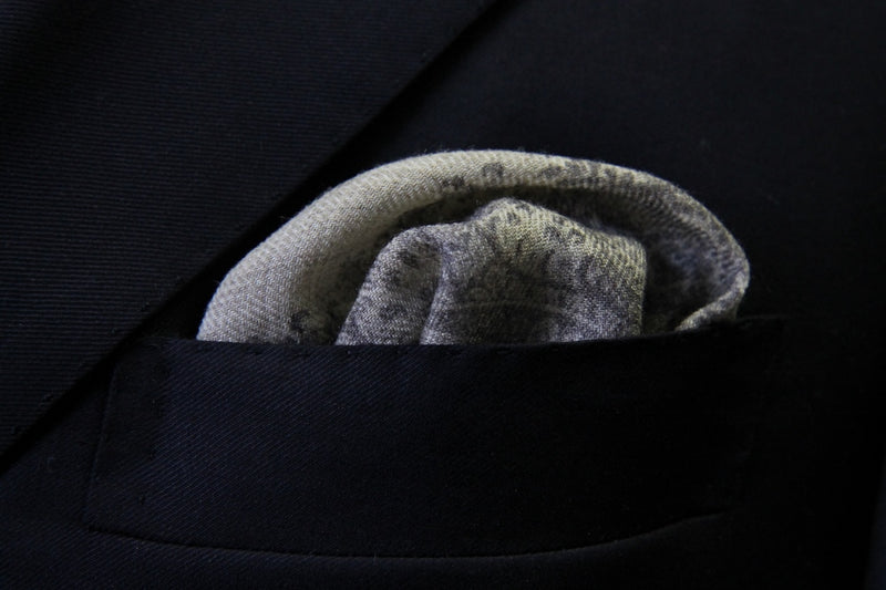 Battisti Pocket Square Light grey bandana paisley, pure wool