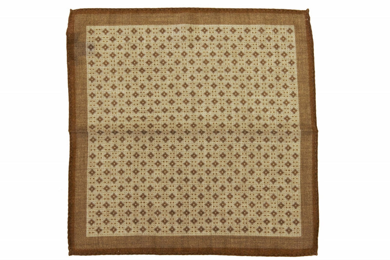 Battisti Pocket Square: Mushroom brown with diamond pattern, pure wool