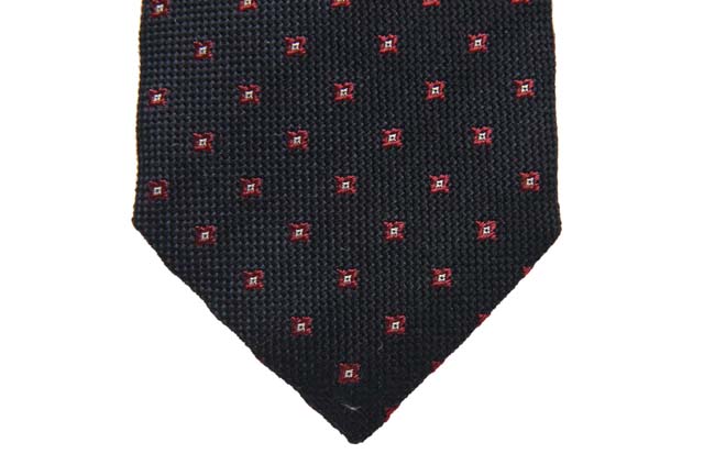 Battisti Tie: Black with small crimson pattern, pure wool