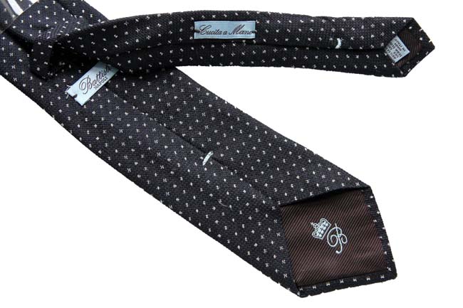 Battisti Tie: Midnight blue with small white pattern, wool/silk