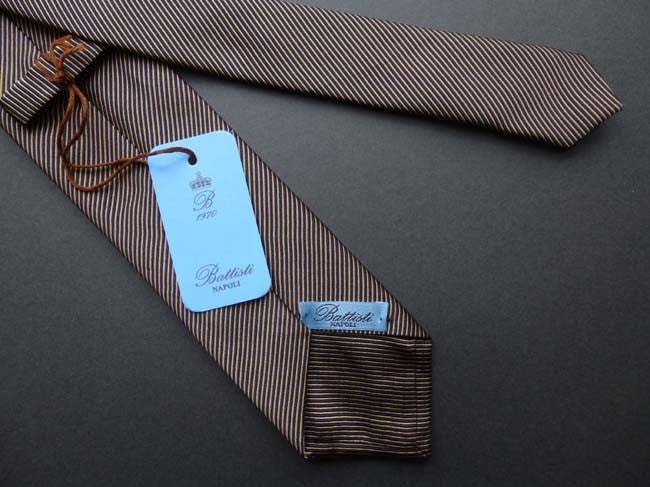 Battisti Tie: Tan & midnight fine stripes, pure silk