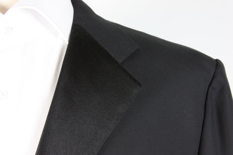 Kiton Tuxedo: 41S/42S W33, Black, 3-button, super 180's wool