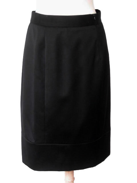 Kiton Women's Skirt Black Wool IT 46